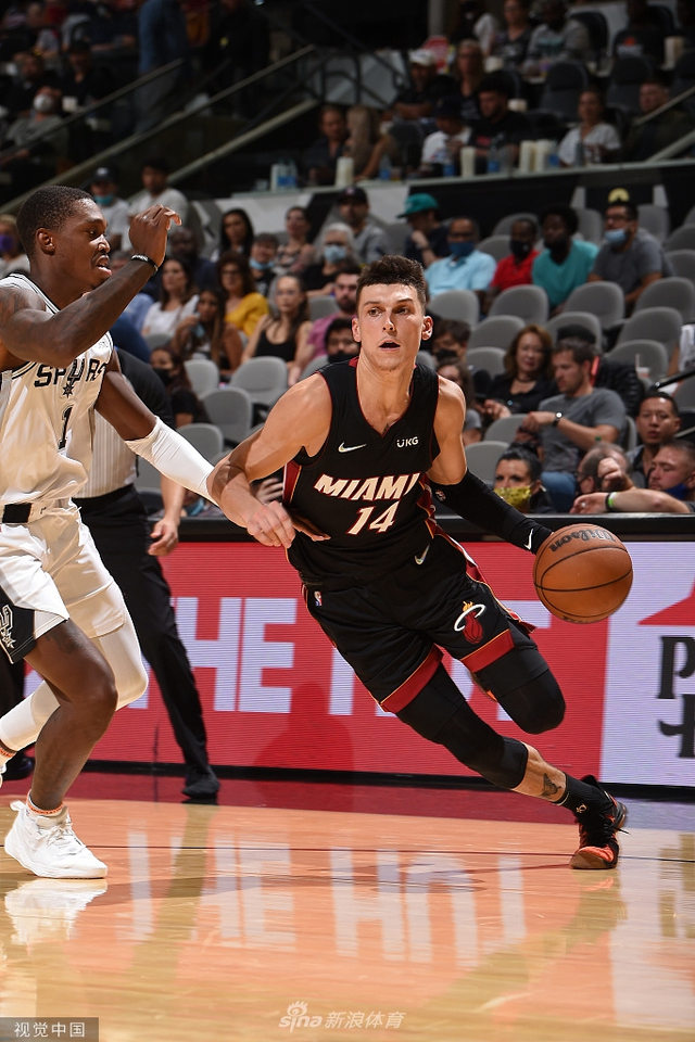 衣与奥萨维 衣与奥萨维