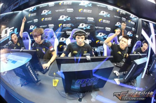 现了很强的 现了很强的